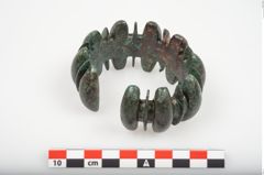 Foto von Bronzebuckelarmreif (NHMW-PRAE-025880)